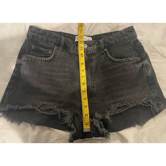 Zara Denim Shorts Women’s 6 High Waisted Black Frayed Hem cutoff Jean Featival - Picture 4 of 12